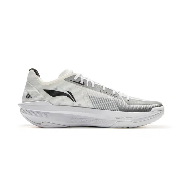 LiNing Ultra Light 2025