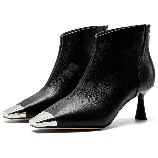 NINE WEST