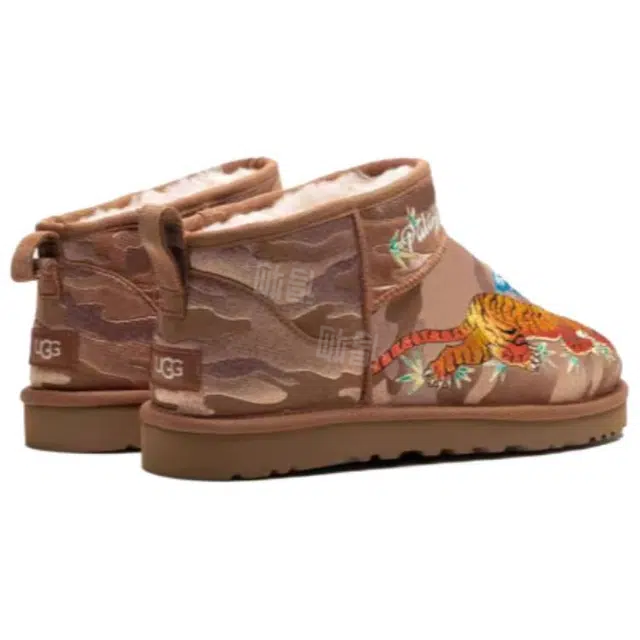 PALACE x UGG CLASSIC ULTRA MINI