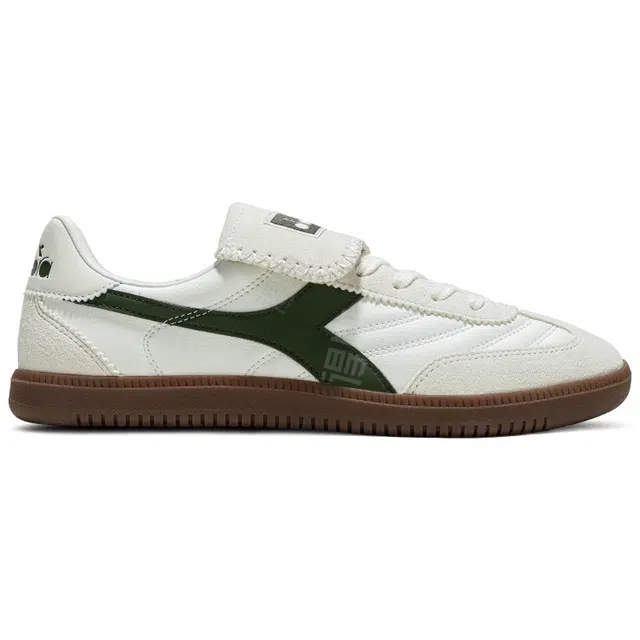 diadora Saunter FC