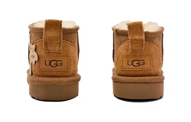 UGG CLASSIC ULTRA MINI