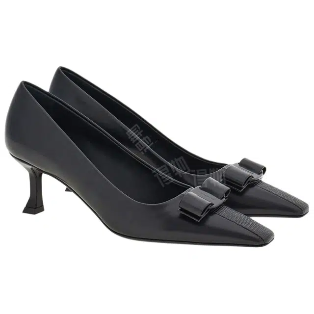 FERRAGAMO Vara