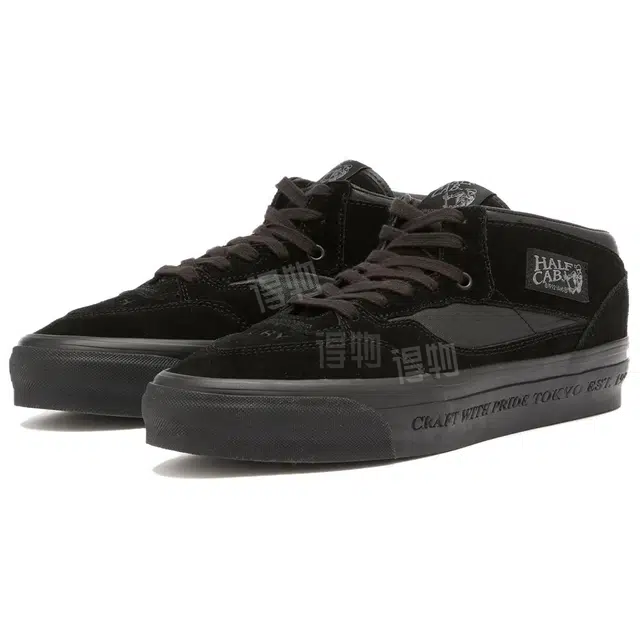 NEIGHBORHOOD x Vans Half Cab 33