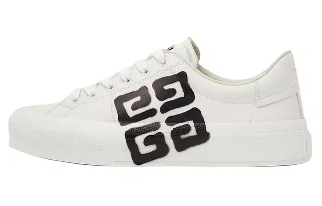 GIVENCHY