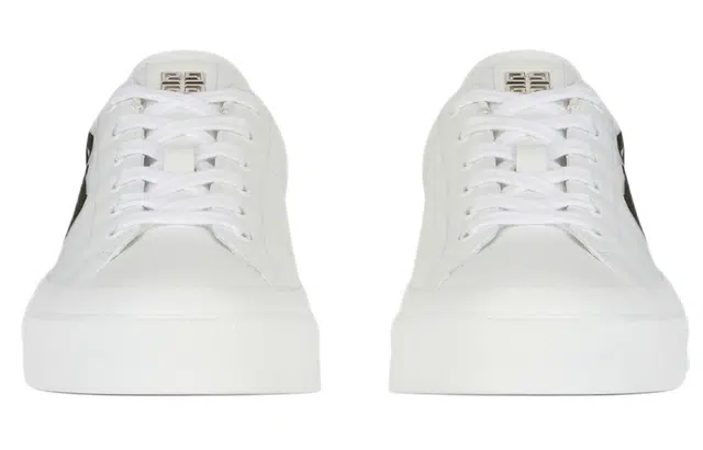 GIVENCHY