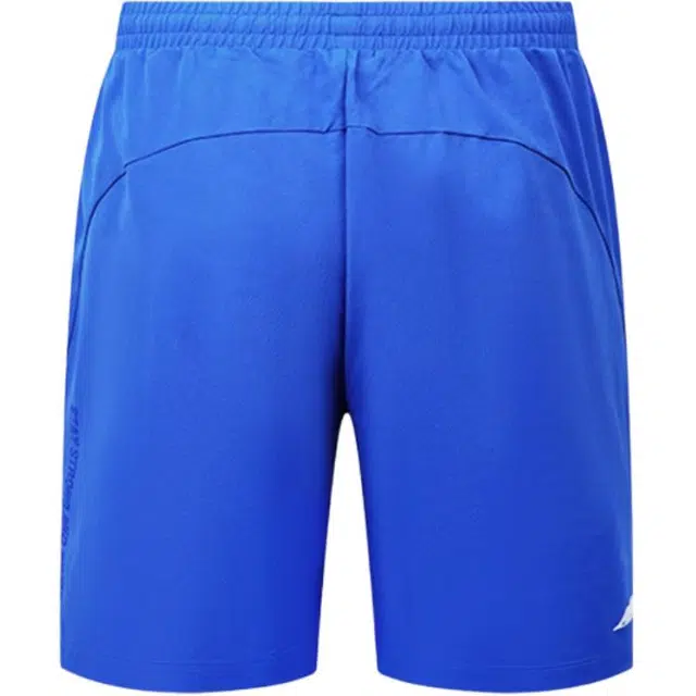 YONEX