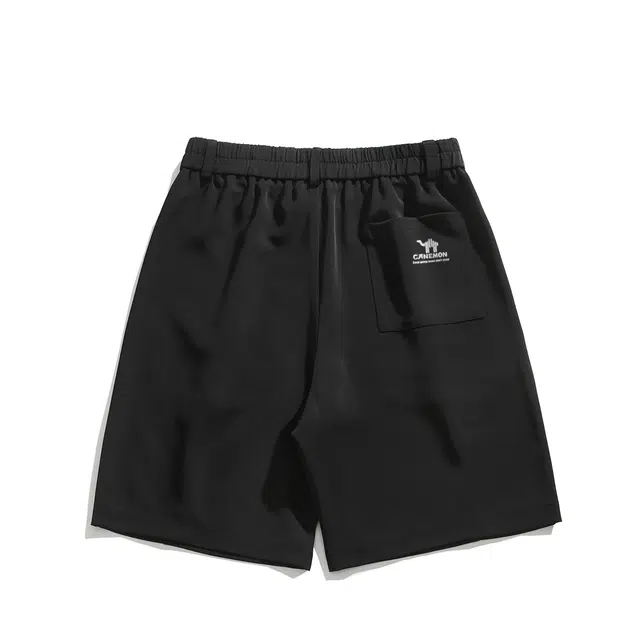 领航骆驼  美式高街潮牌纯色简约五角星柳钉小众设计感无性别主义户外通勤宽松舒适百搭五分直筒休闲   短裤 男女同款