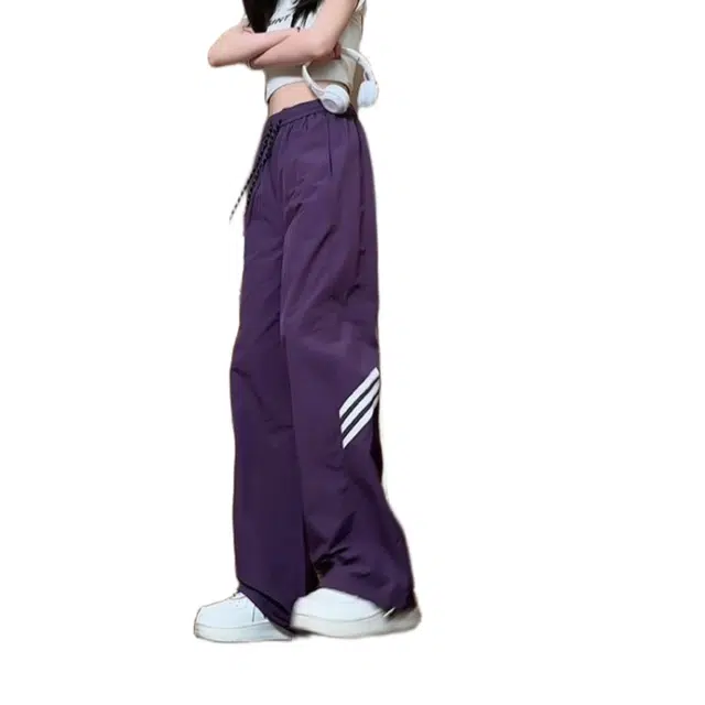 一碗士多 美式垂坠感三条杠舒适休闲裤 女款