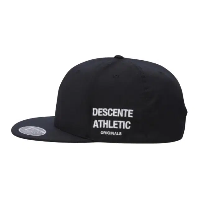 DESCENTE logo
