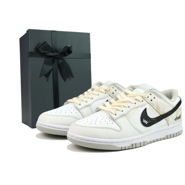 Nike Dunk Low Dune Vintage