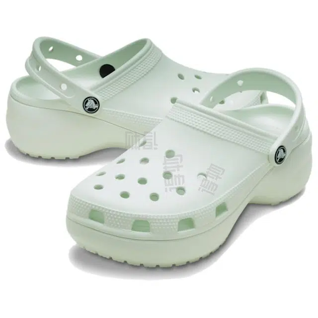 Crocs Classic Platform Clog