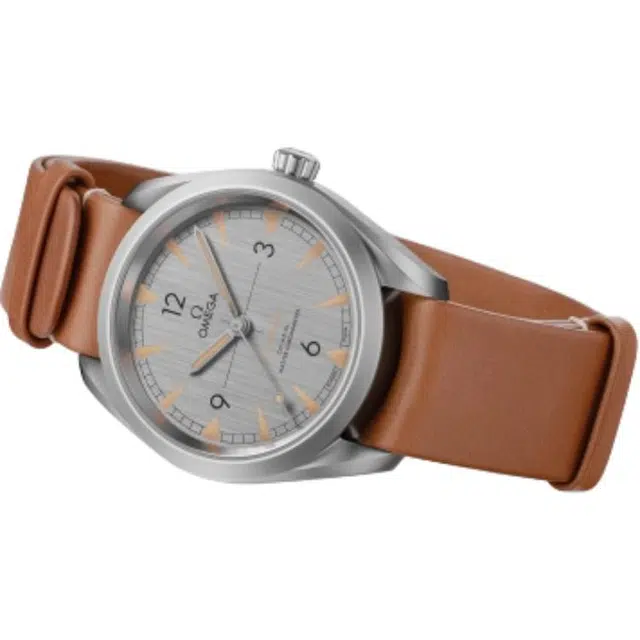 OMEGA 40mm NATO 220.12.40.20.06.001