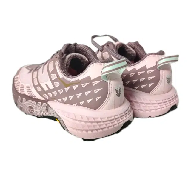 HOKA ONE ONE SPEEDGOAT 2