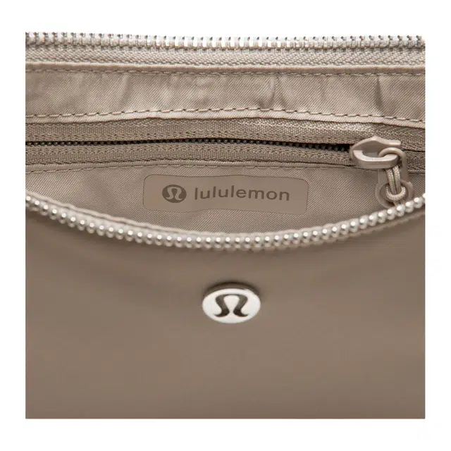 lululemon City Essentials Logo