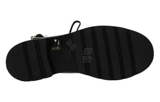 Stuart Weitzman