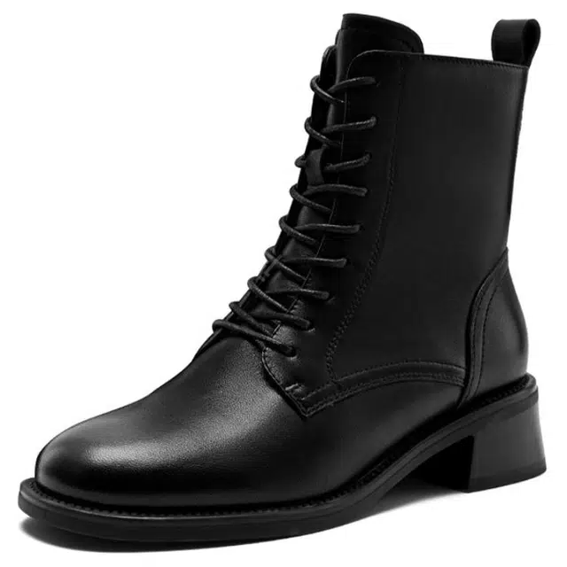 NINE WEST