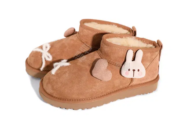 UGG CLASSIC ULTRA MINI