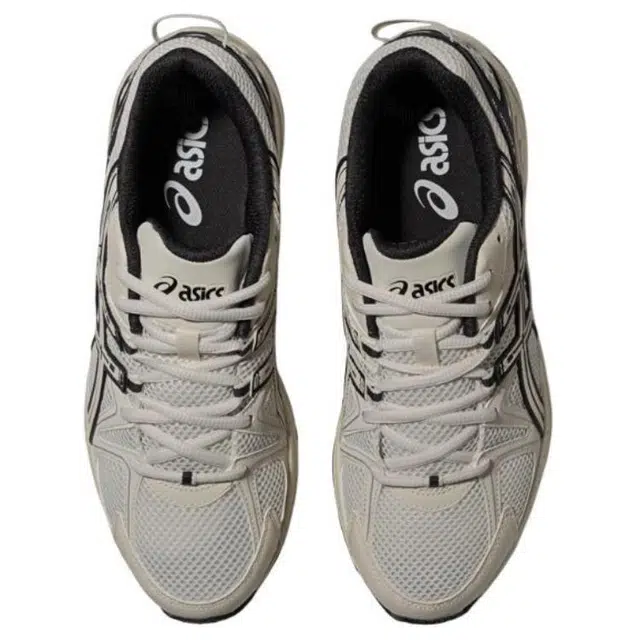 Asics Gel-Kahana TR Beige