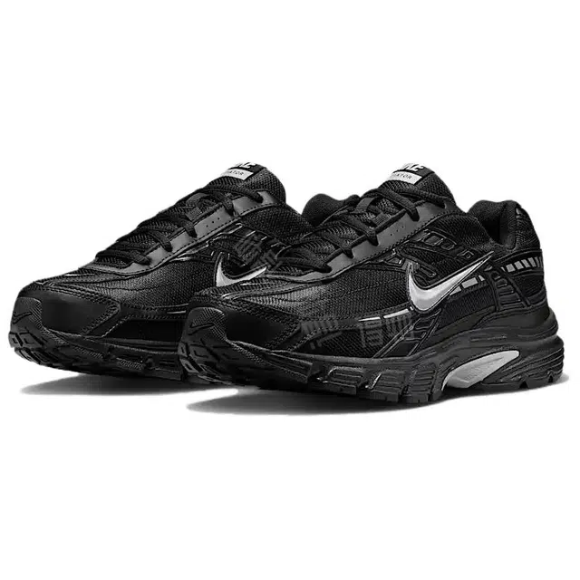 Nike Initiator