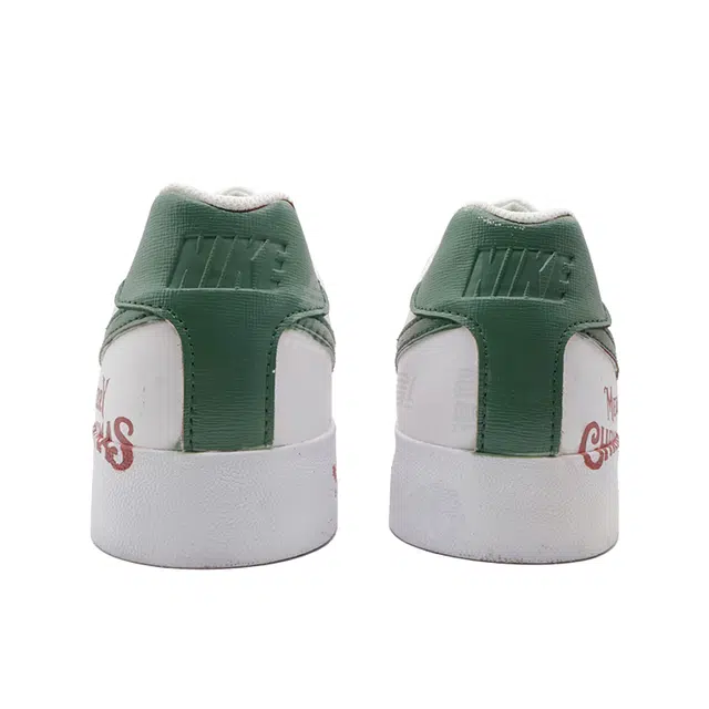 Nike Court Royale