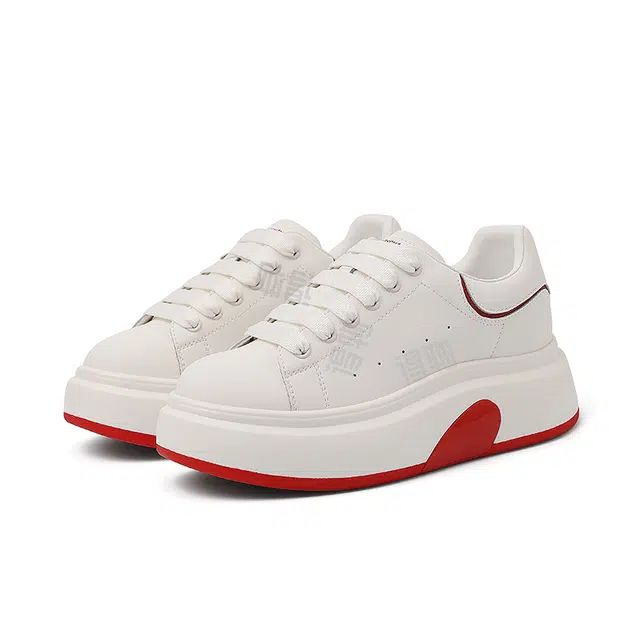 AQUASCUTUM