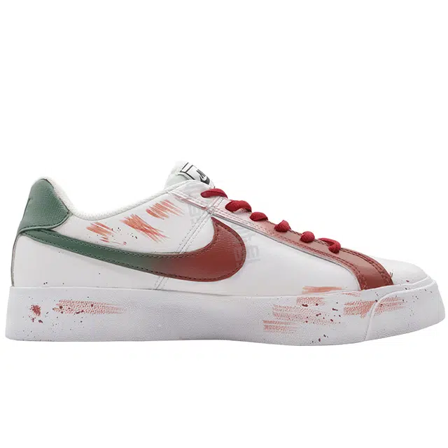 Nike Court Royale