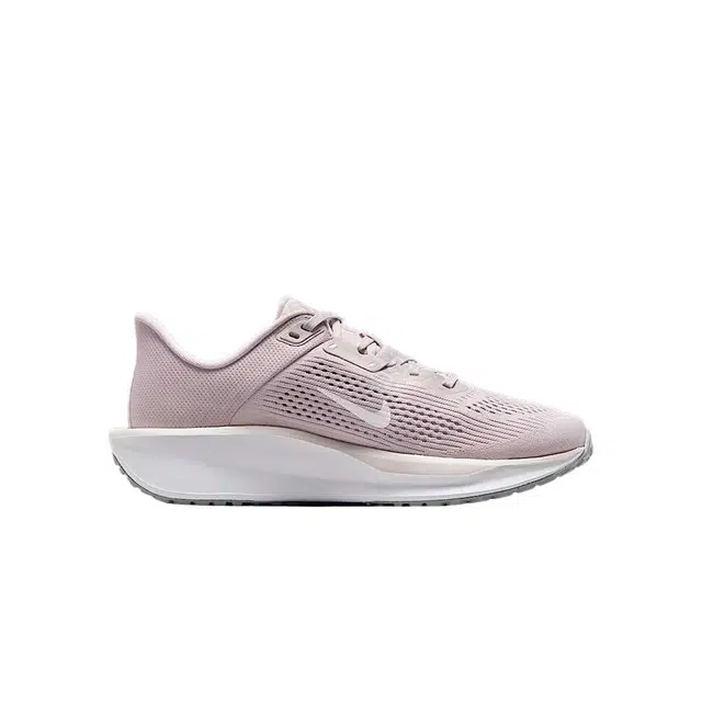Nike Quest 6