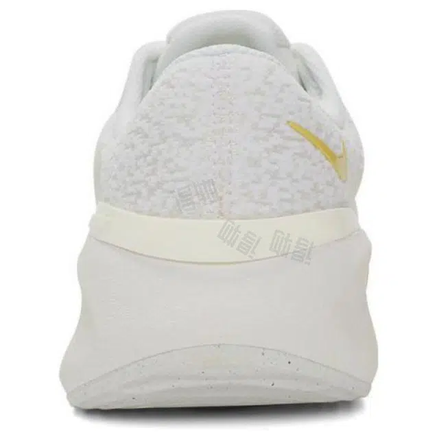 Nike VERSAIR