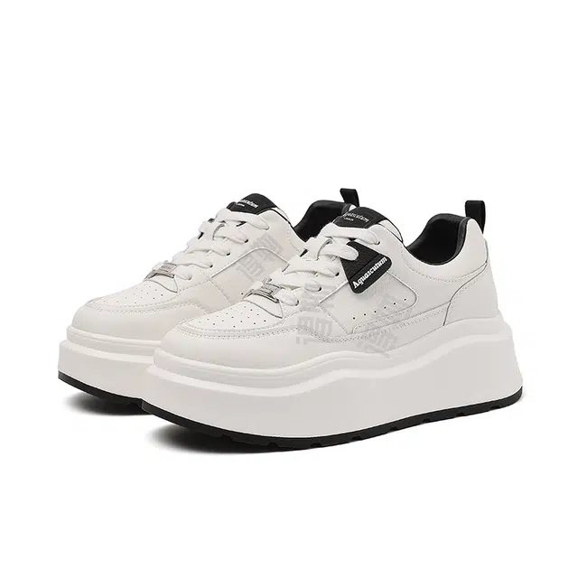 AQUASCUTUM