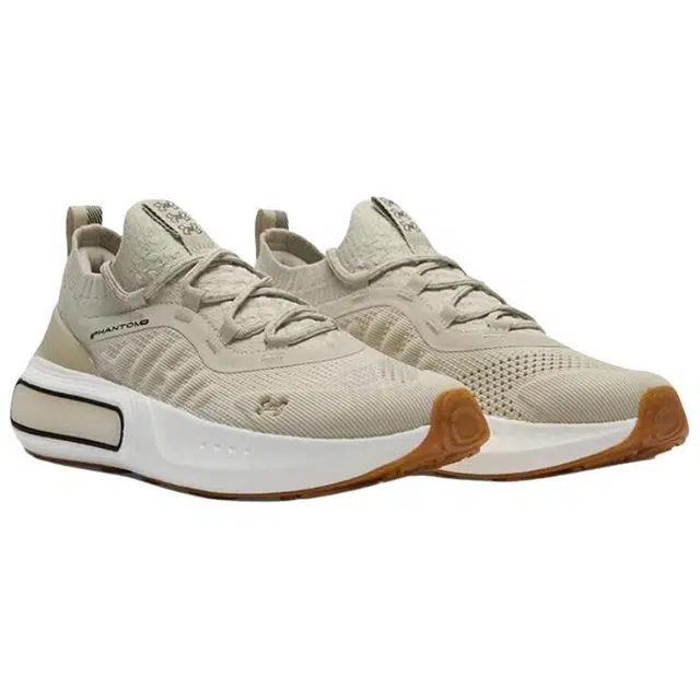 Under Armour Phantom 4