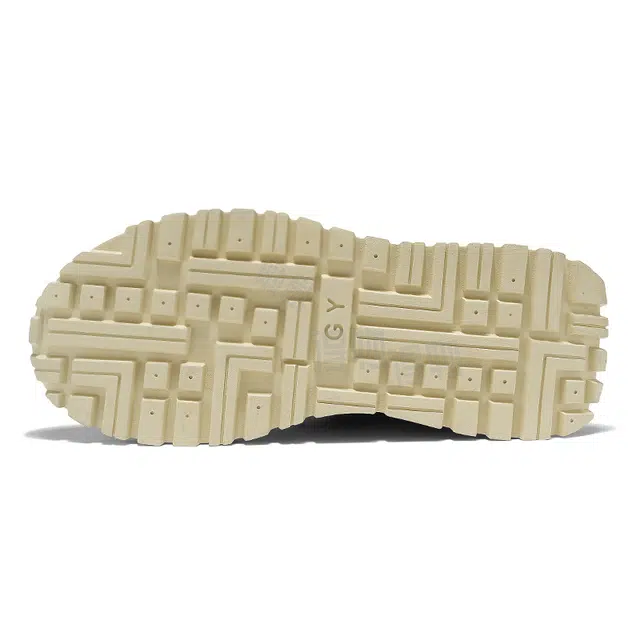 URBAN AUTHENTIC