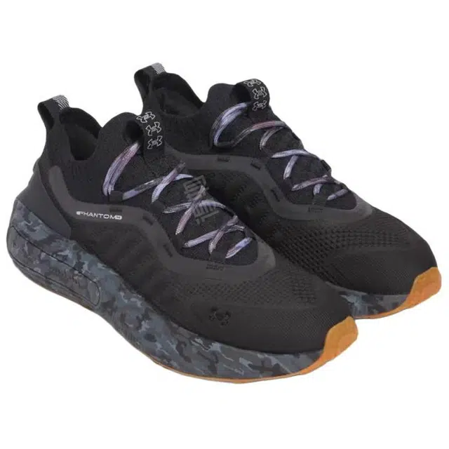 Under Armour Phantom 4