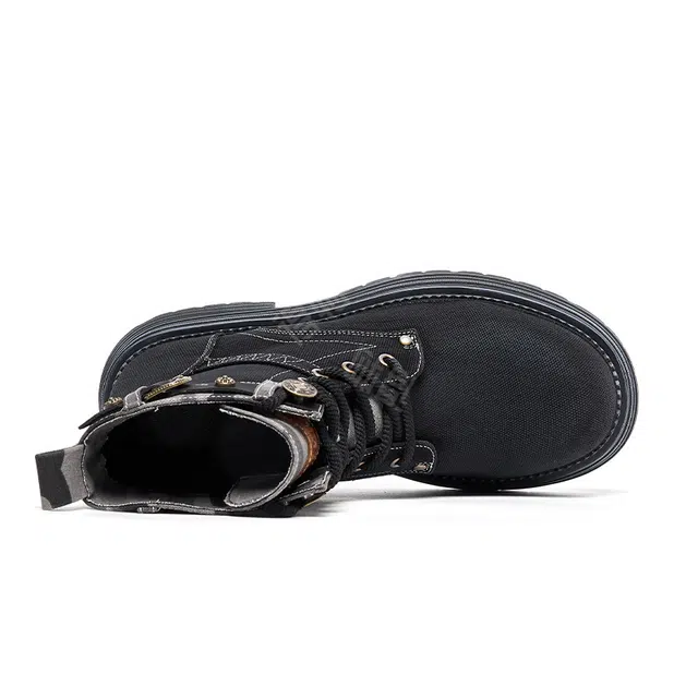 Lee Cooper