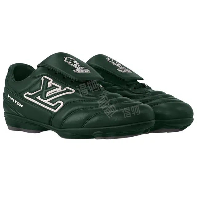 LOUIS VUITTON LV Footprint Soccer