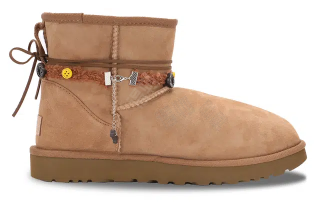 UGG CLASSIC MINI