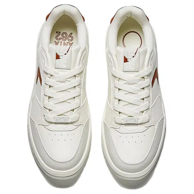 Anta 982