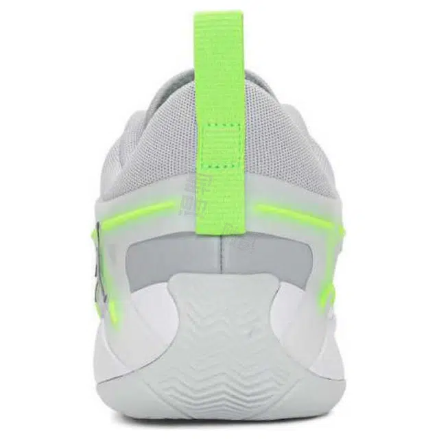 Jordan WMNS Heir PF White Grey