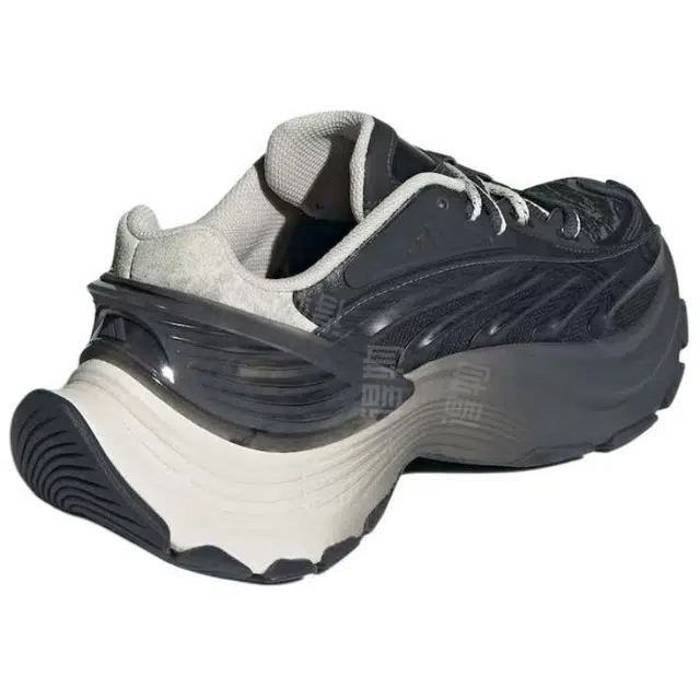 adidas XLG MTW