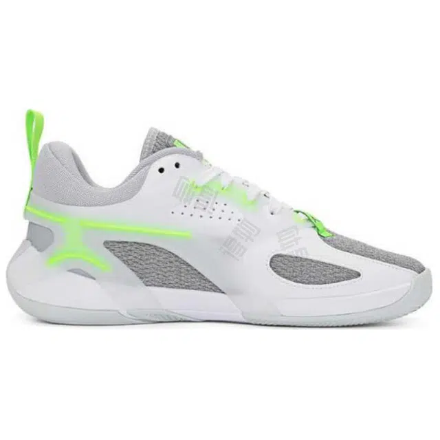 Jordan WMNS Heir PF White Grey