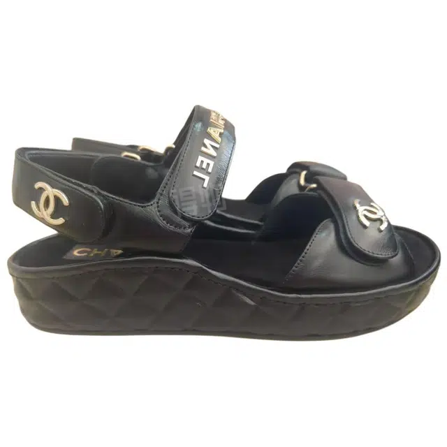 CHANEL 22B