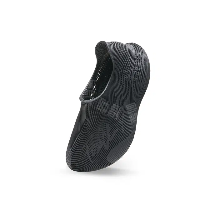 HajimeSorayama x xVESSEL