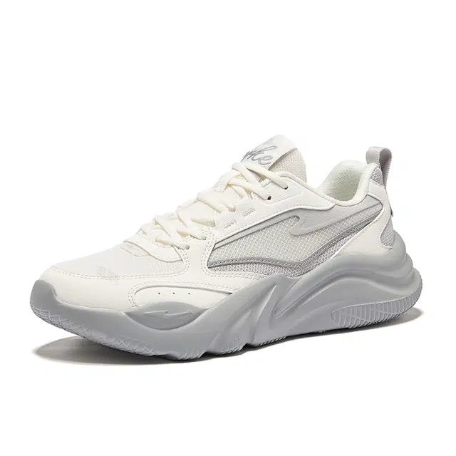 鸿星尔克 骜悟 复古舒适 回弹耐磨透气 低帮 生活休闲鞋 男款 微晶白云雾灰