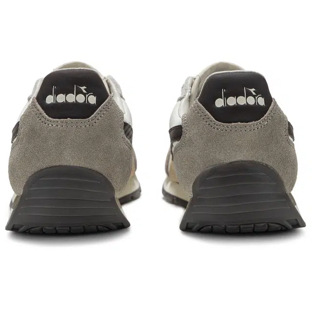 diadora EQUIPTION