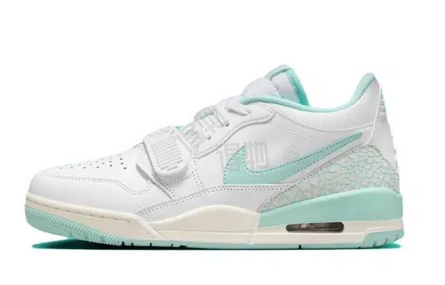 Jordan Legacy 312 811 vibe
