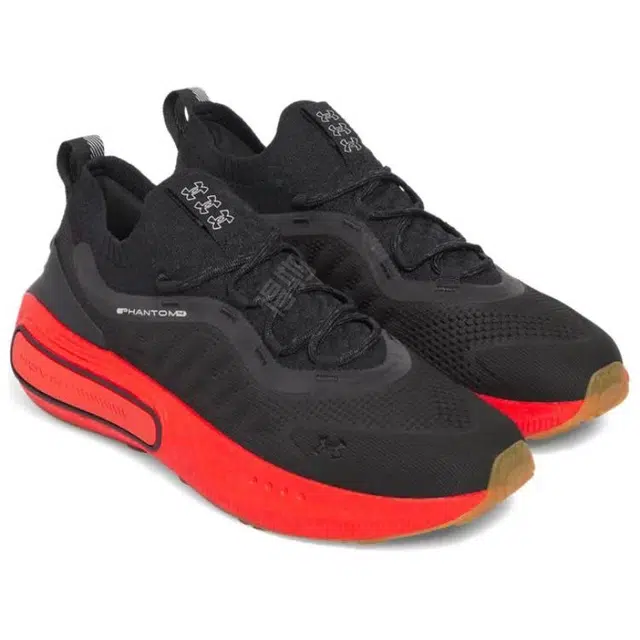 Under Armour Phantom 4