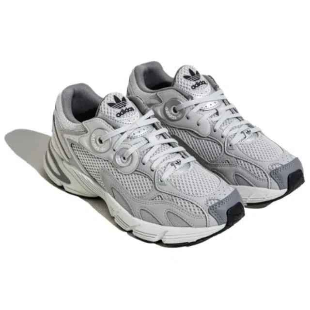 adidas originals Astir W