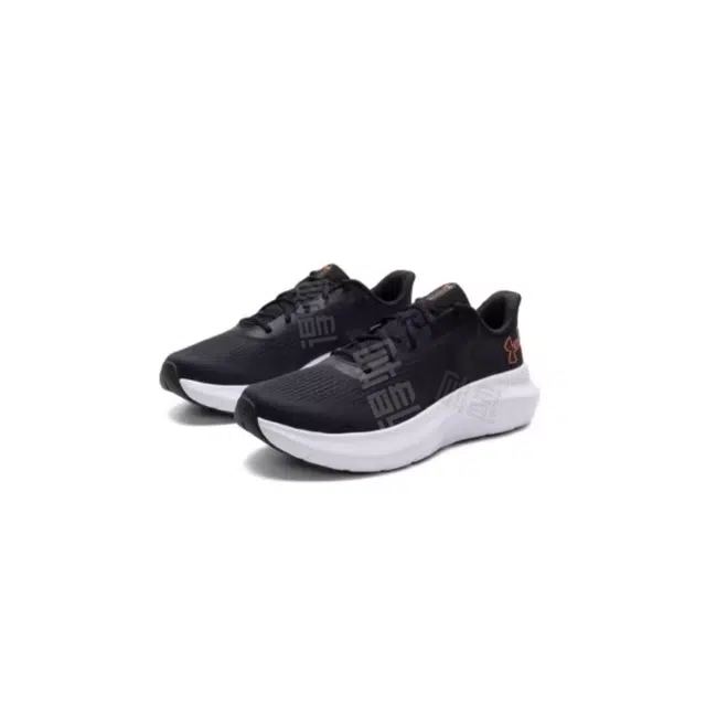 Under Armour Rogue 5