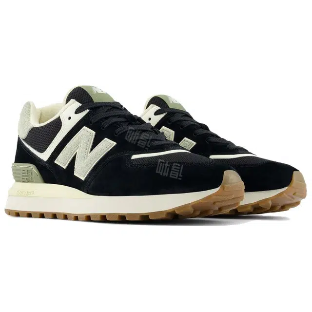 New Balance 574 Black D Width