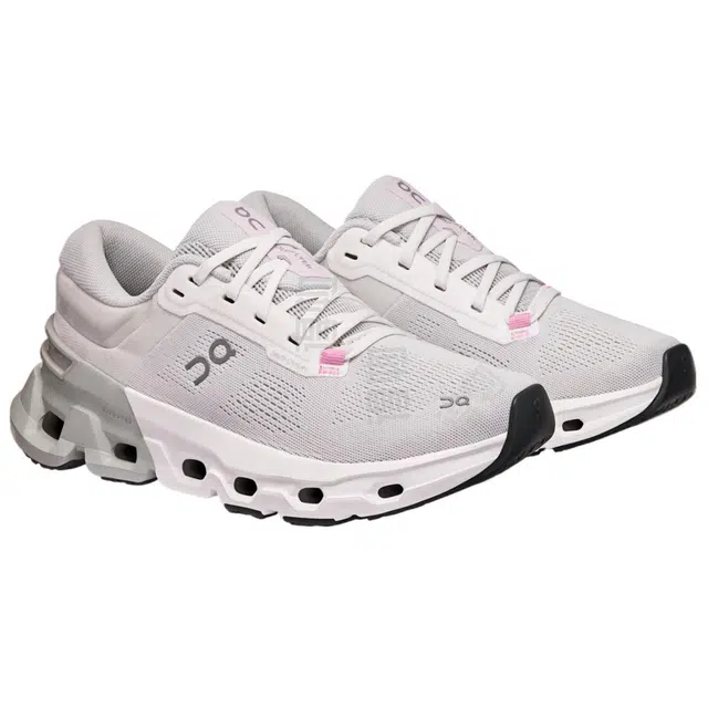 On Cloudflyer 5 WMNS