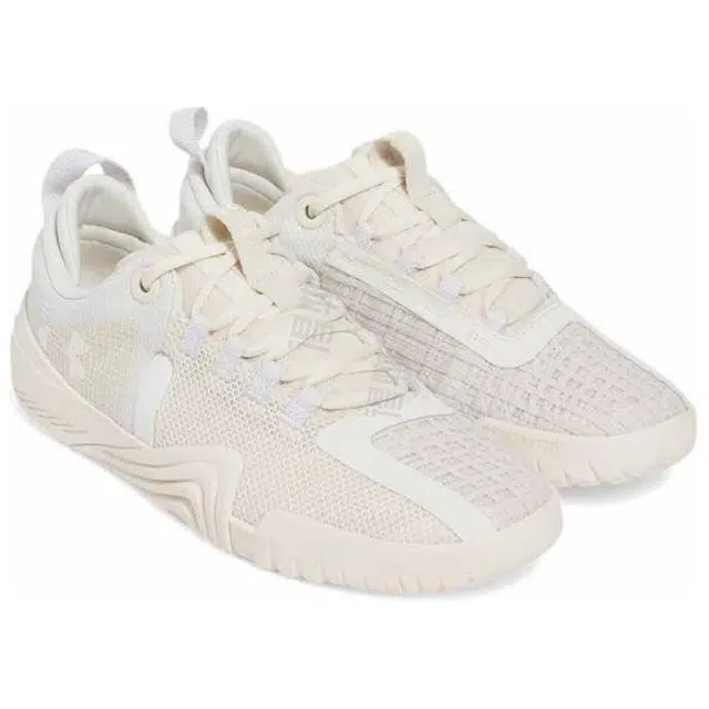 Under Armour Reign 6